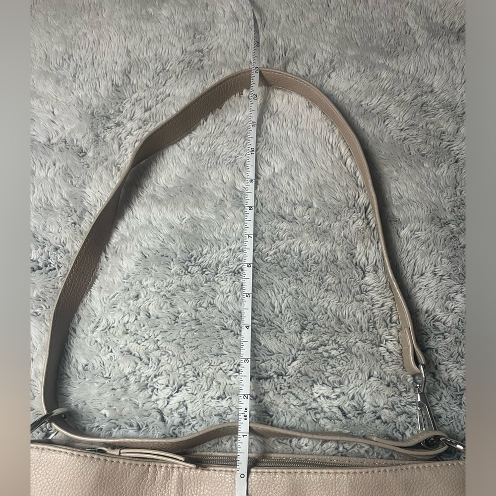 Rosetti Women's Tan Handbag Purse Tassel Shoulder or Crossbody - Picture 13 of 14